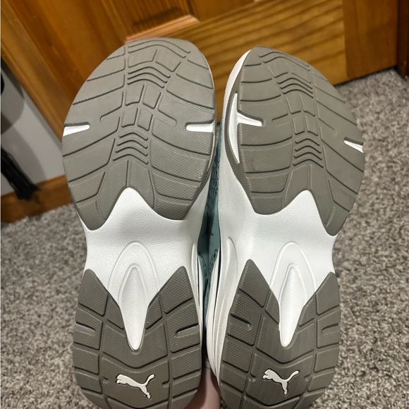PUMA Women's Aqua and Black Sneakers - Picture 3 of 4